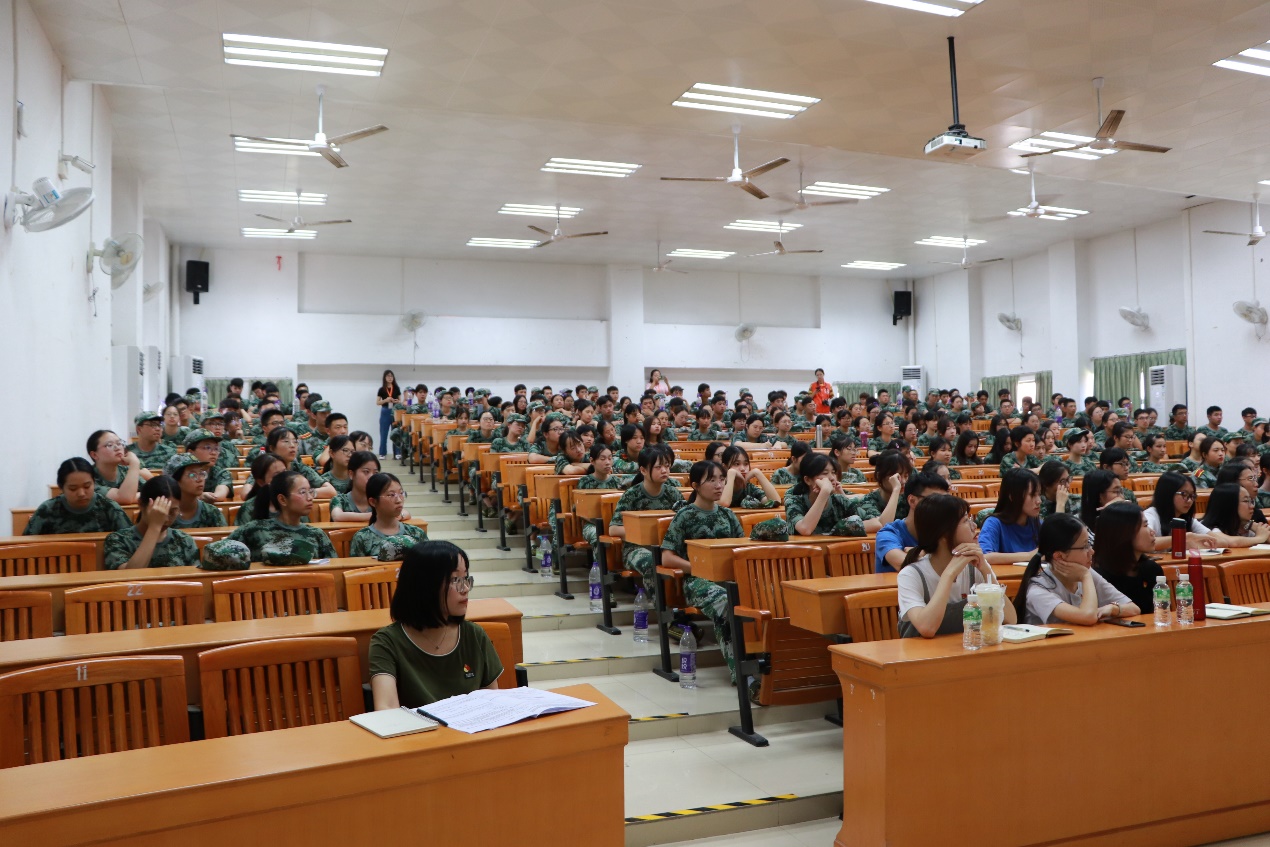 5559D?e=.jpg